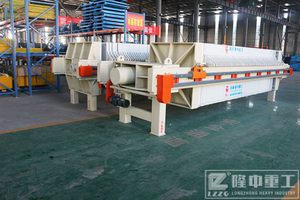 機械設(shè)備保養(yǎng)好！廂式壓濾機的清洗